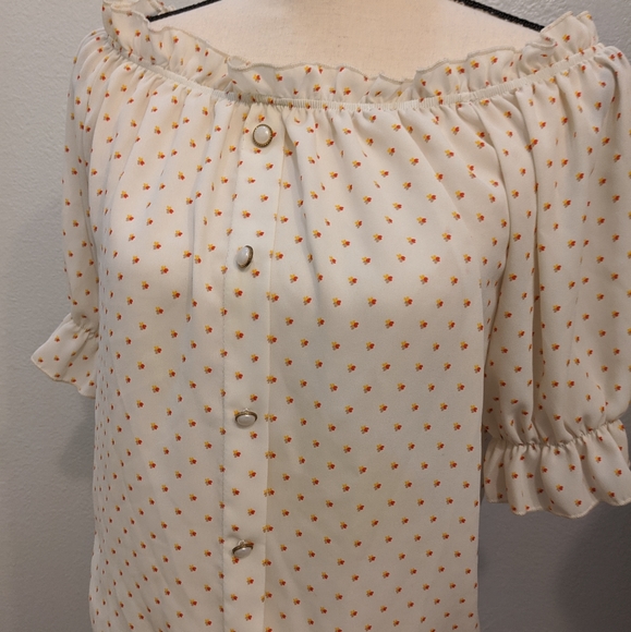 Chocolate Tops - Off the shoulder blouse